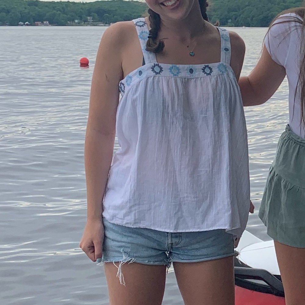 Love by GAP Button Detail Tank